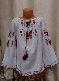 Ручная вышивка - Вишиванка традиційна